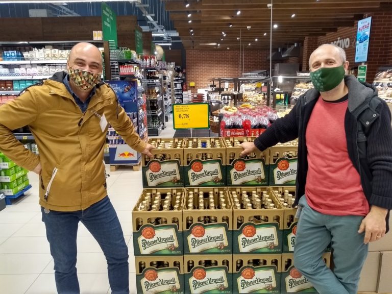 Hlavna_slovaci stale maju v sebe nostalgiu vratnych flias zdroj_plzensky prazdroj slovensko.jpg