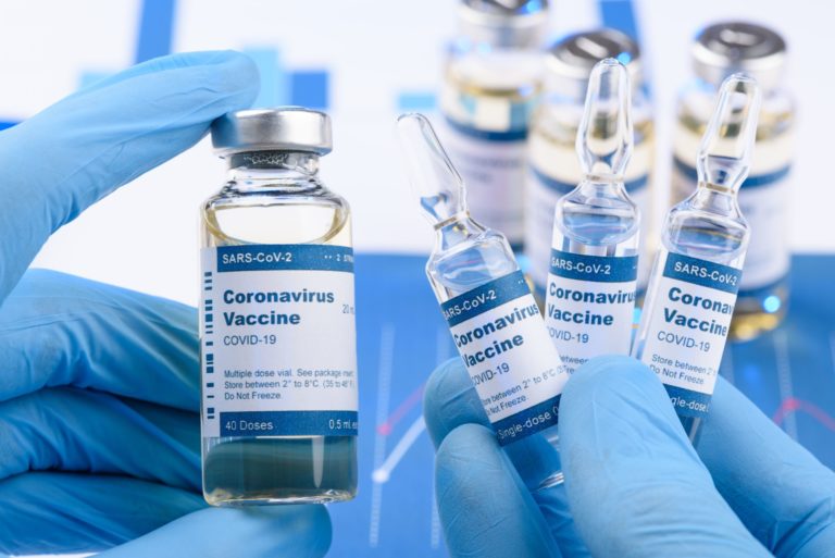 Koronavírus, vakcínaall vials and multi dose