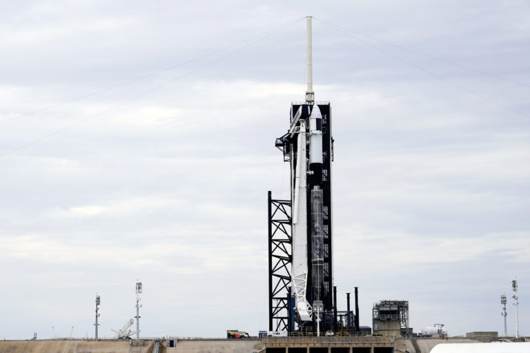 raketa Falcon 9, SpaceX