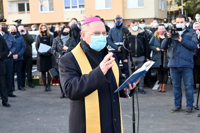 SPOMIENKA: Na obete výbuchu plynu v Prešove