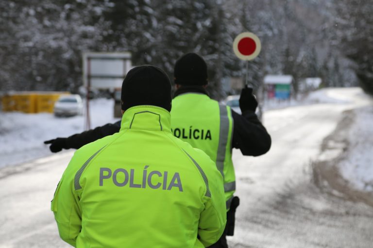 Polícia