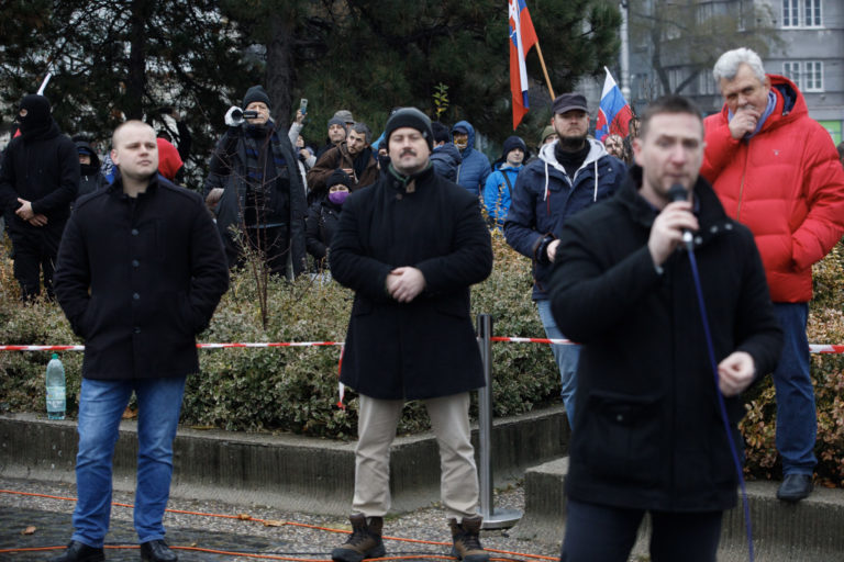 PROTEST: Strany ¼SNS proti vláde Igora Matoviča