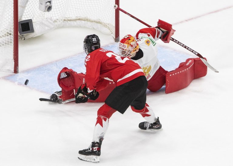 Dylan Cozens, Jaroslav Askarov, MS v hokeji do 20 rokov, semifinale