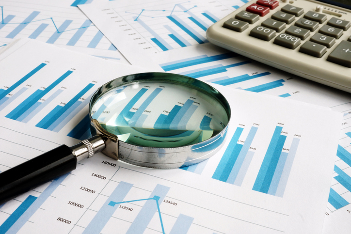 Graf, financie, audit