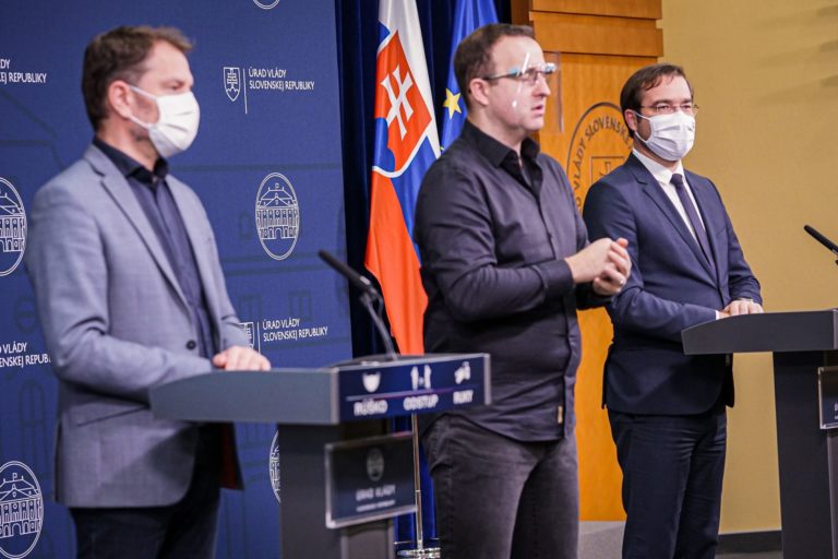 VLÁDA: Rokovanie 70. schôdze