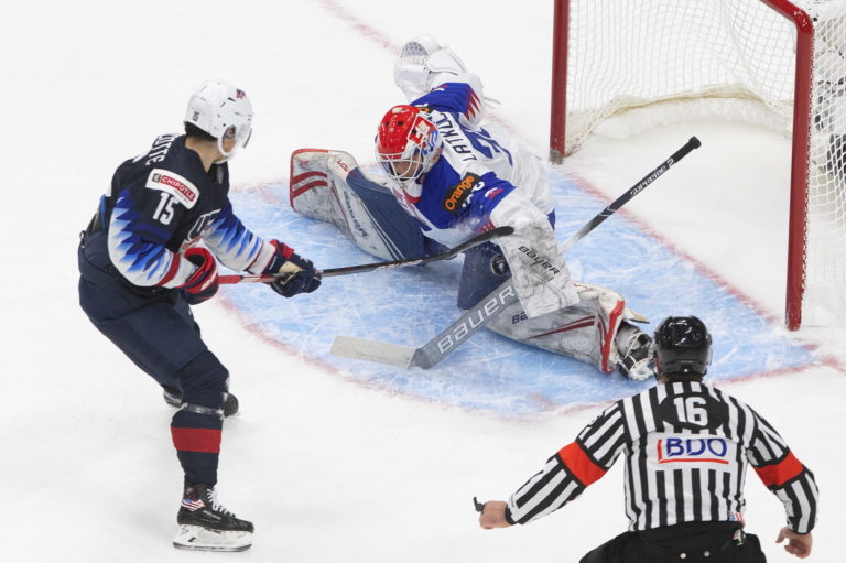MS v hokeji do 20 rokov, Slovensko - USA, Edmonton, Šimon Latkóczy