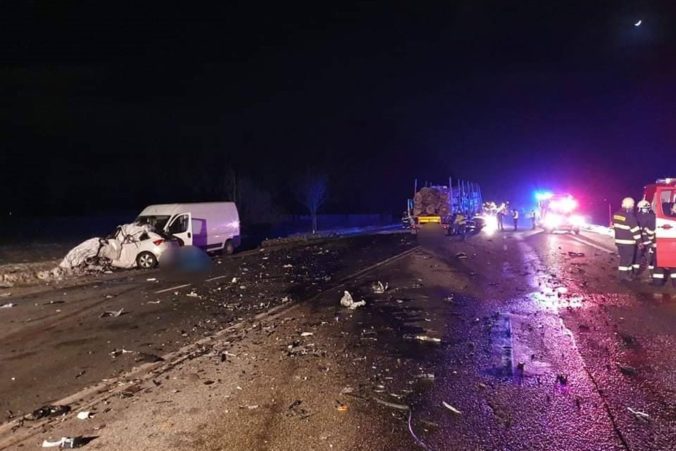 Tragická dopravná nehoda medzi Prešovom a Kapušanmi