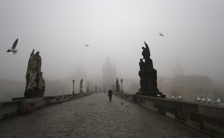 APTOPIX Virus Outbreak Czech Republic
