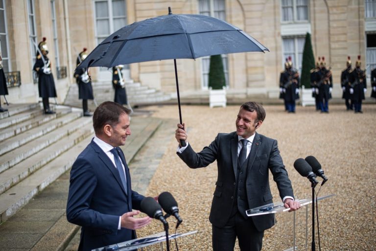 Macron.jpg