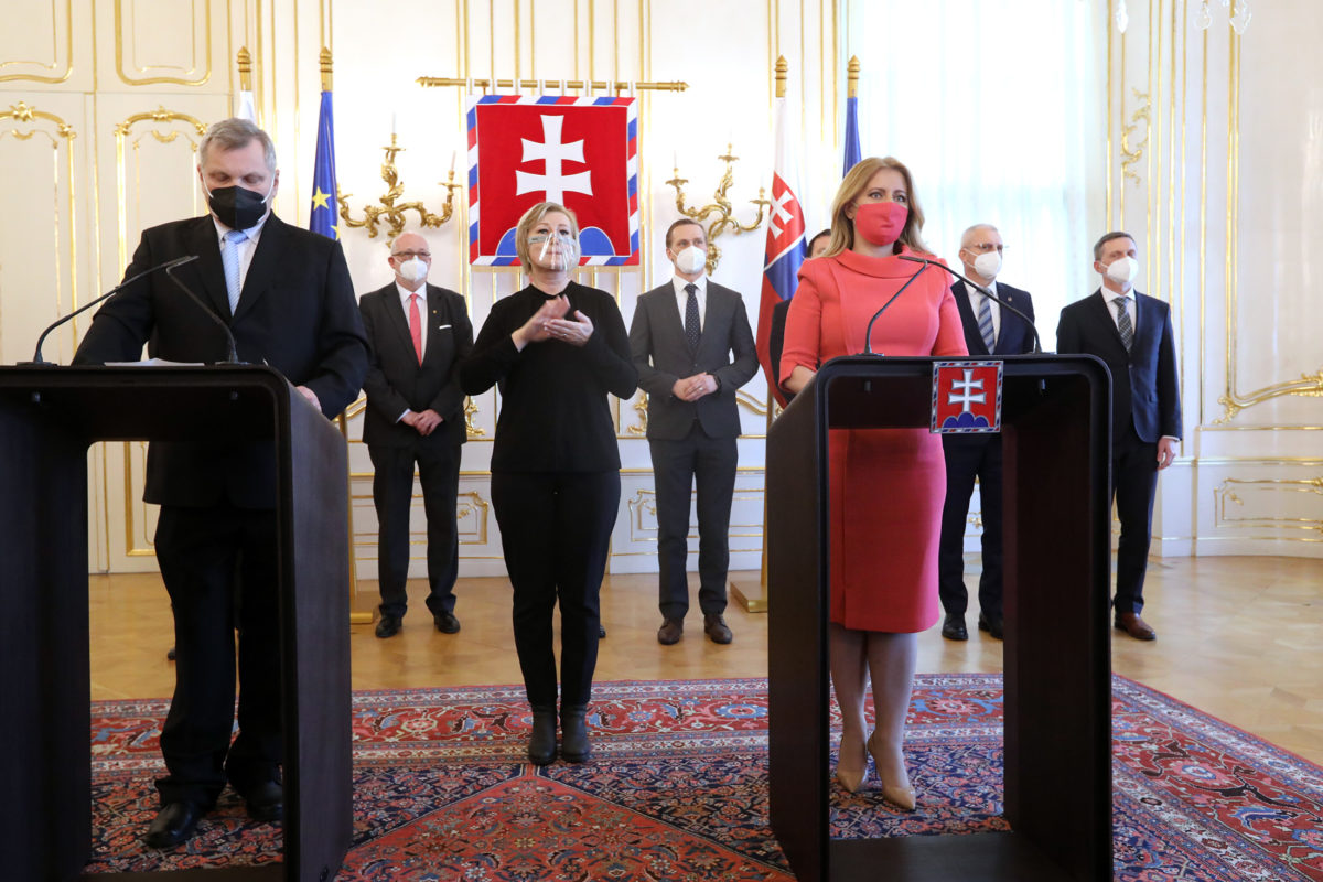 Prezidentsky palac pbs retazce 1.jpg