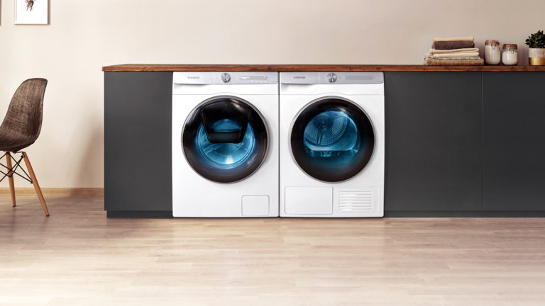 P6 home gbm_ww9800t_lifestyle v2_pc.jpg