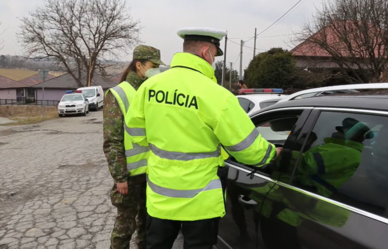 Polícia, cestná kontrola