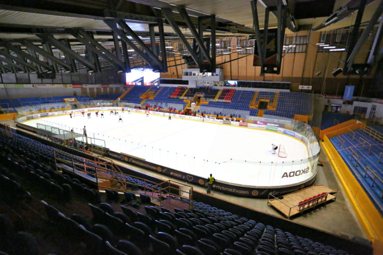 HOKEJ: Zvolen - Banská Bystrica