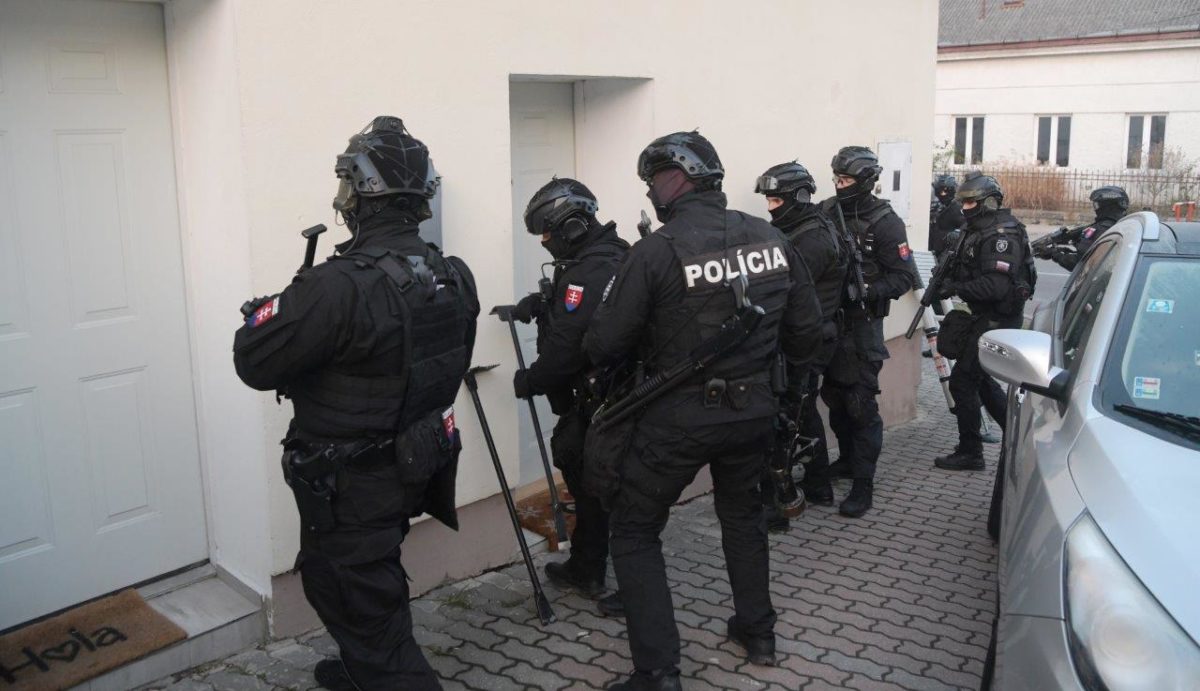 Polícia, nelegálna migrácia, domová prehliadka