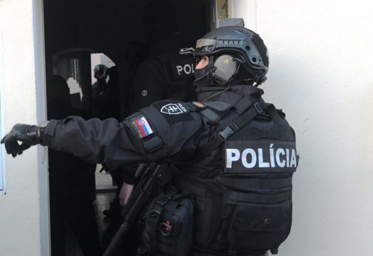 Polícia, nelegálna migrácia, domová prehliadka