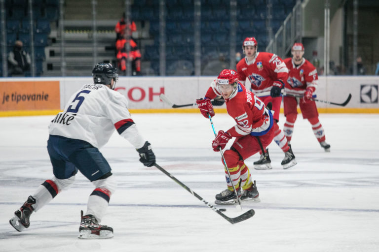 HC Slovan Bratislava, MHK 32 Liptovský Mikuláš, Tipos extraliga