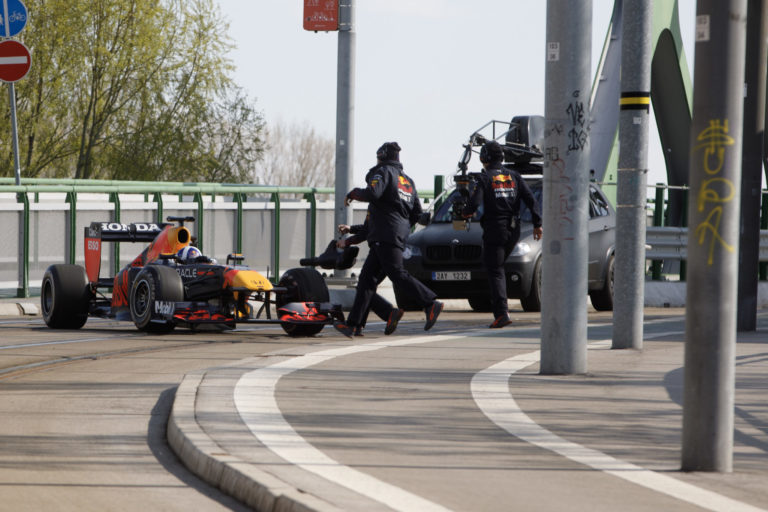 BRATISLAVA: Monopost F1 na Starom moste