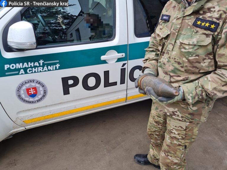 Delostrelecka strela policia zberne suroviny.jpg