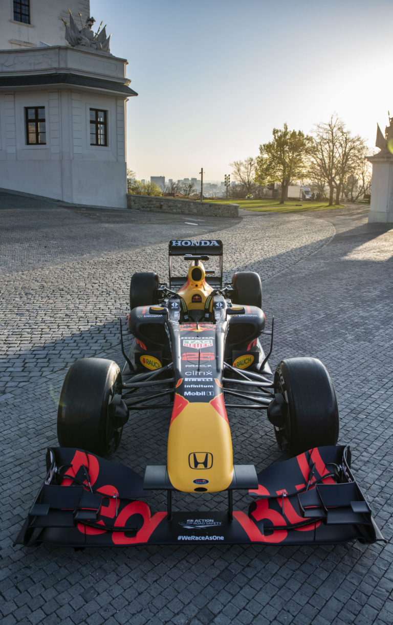 BRATISLAVA: Monopost F1 na Bratislavskom hrade