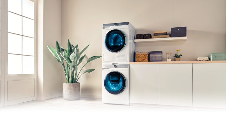 P6 home gbm_ww9800t_lifestyle v1_pc.jpg