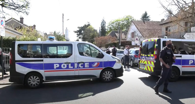 Policajtka, útok, polícia