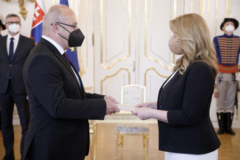 PREZIDENTKA: Vymenovala predsedu NSS SR