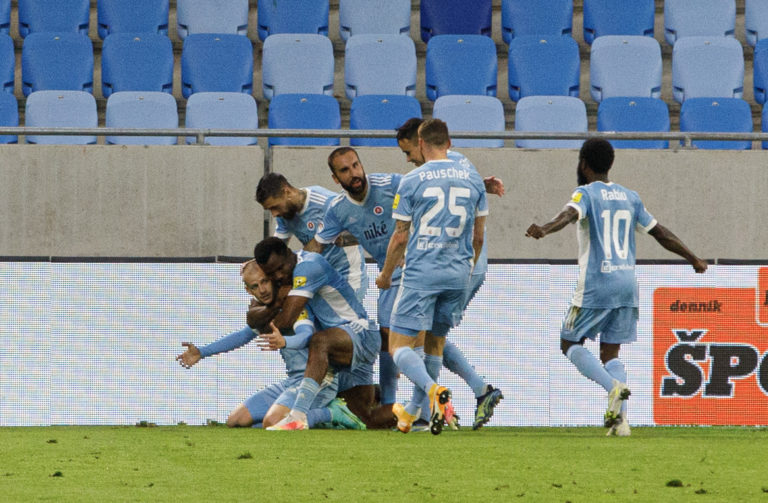 FUTBAL SC: Bratislava - Žilina