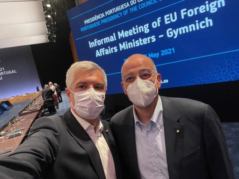 Minister zahraničných vecí Ivan Korčok počas stretnutí šéfov v Lisabone.