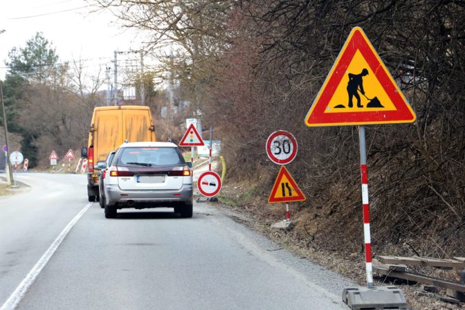 Do konca júna tohto roka opraví Košický samosprávny kraj 22 úsekov ciest.