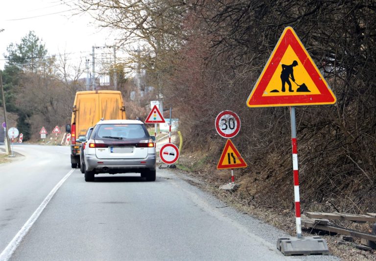 Do konca júna tohto roka opraví Košický samosprávny kraj 22 úsekov ciest.
