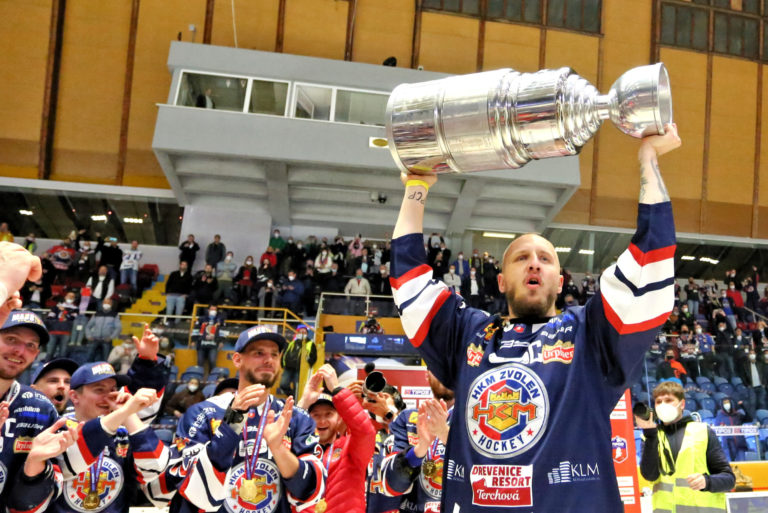 HOKEJ TE: Zvolen - Poprad