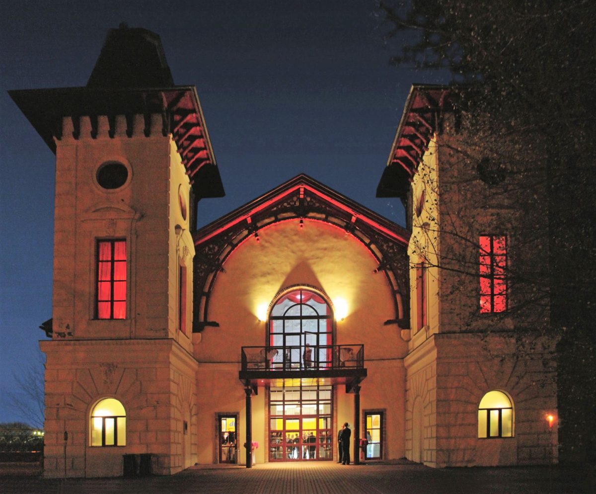 Divadlo Aréna