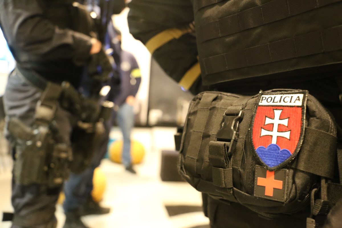 Polícia