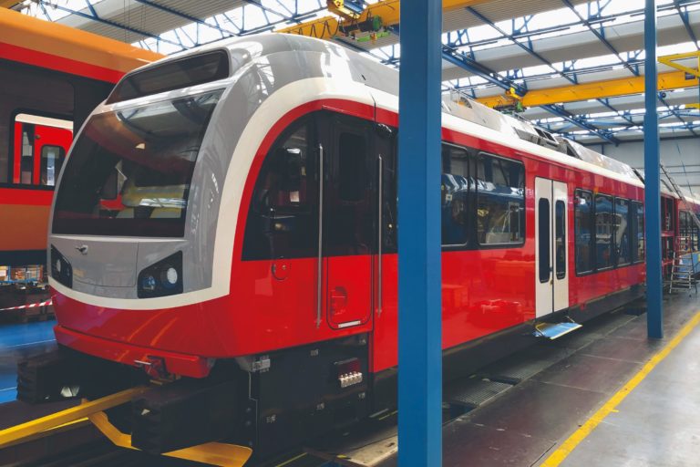 DOPRAVA: Nové hybridné zubačky pre Vysoké Tatry
