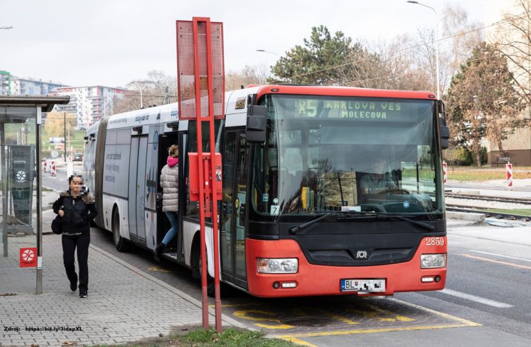 Autobus.jpg