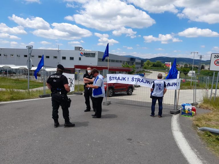 Štrajk, Booster