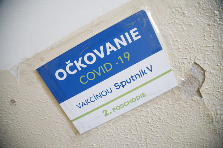 COVID 19: Začatie očkovania vakcínou Sputnik V