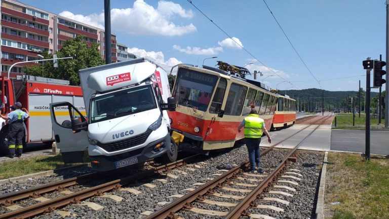 Električka, zrážka