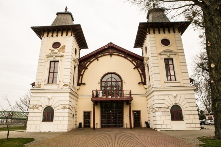 Divadlo arena bratislava.jpg