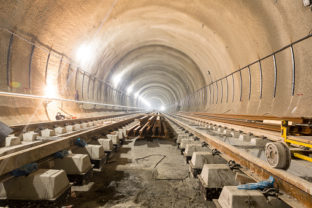 Tunel, rekonštrukcia