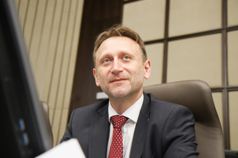 VLÁDA: Rokovanie 15. schôdze