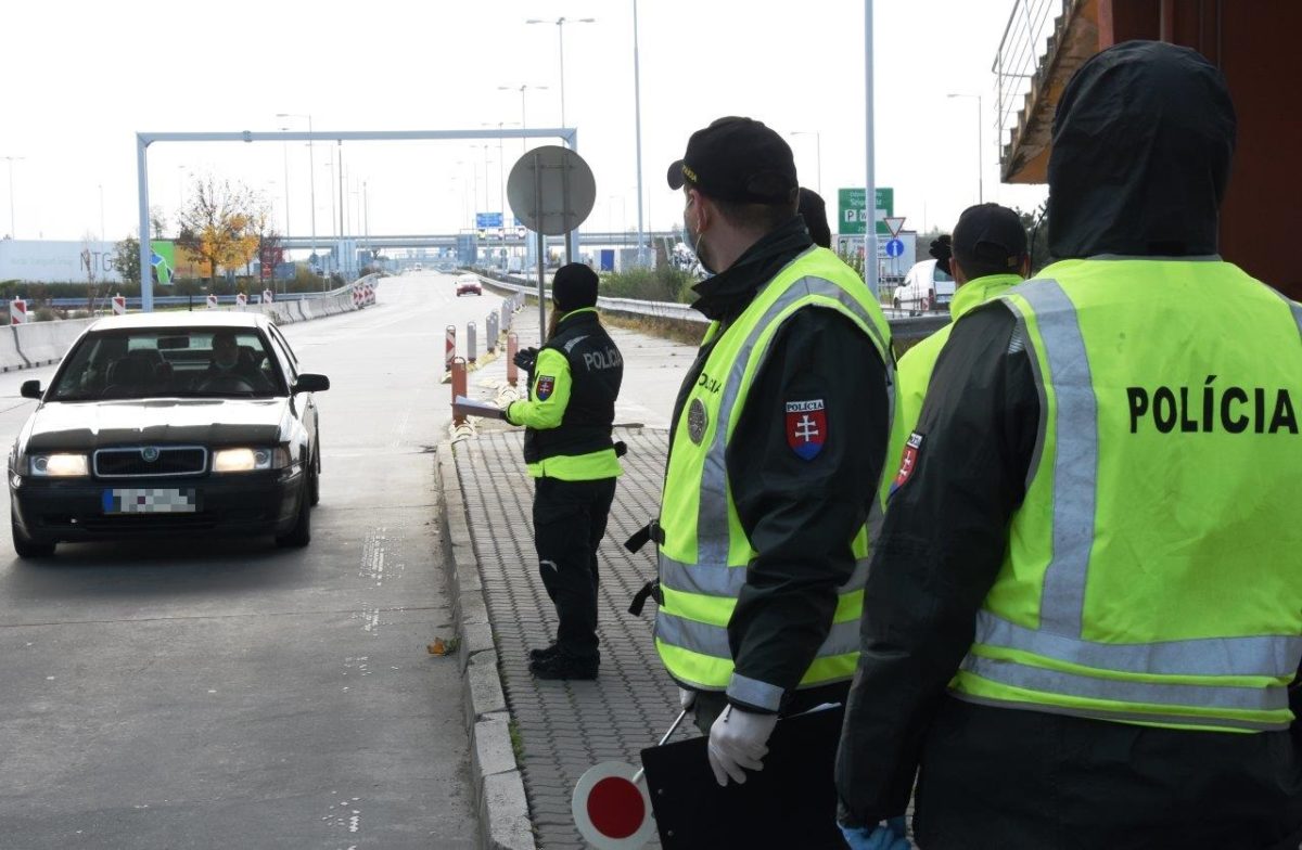 Hranice, polícia, kontroly na hraniciach