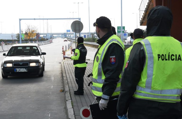 Hranice, polícia, kontroly na hraniciach