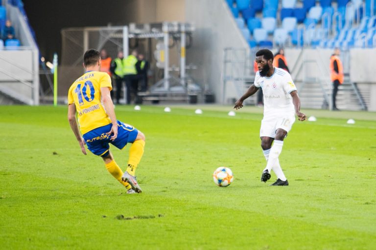 ŠK Slovan Bratislava, Ibrahim Rabiu