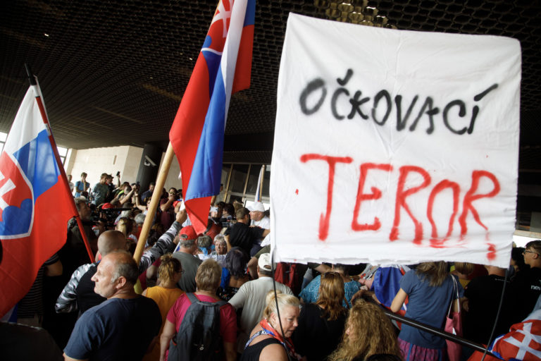 PROTEST: Proti vládnym opatreniam
