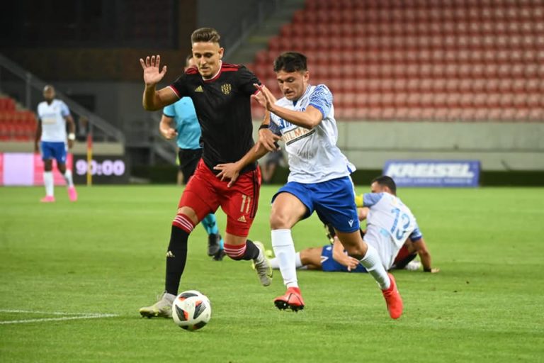 FC Mosta, Spartak Trnava