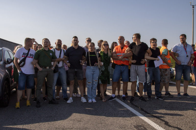 PROTEST: Pendlerov Čuňovo - Rajka