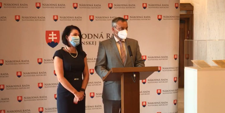 Sloboda a solidarita, štadióny