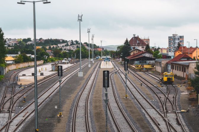 železnice