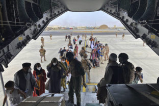 Afganistan, evakuácia